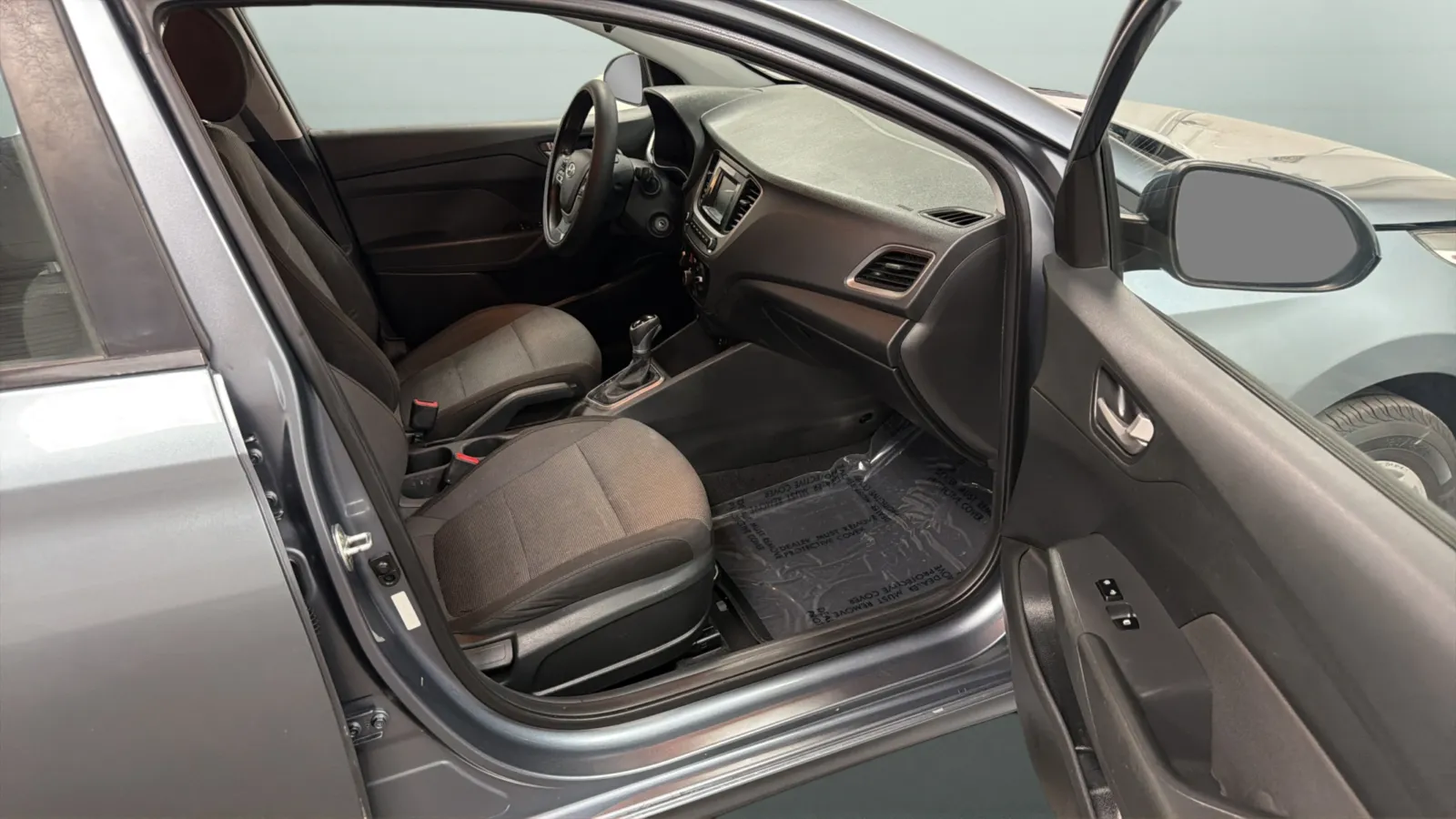 Hyundai Accent photo 21