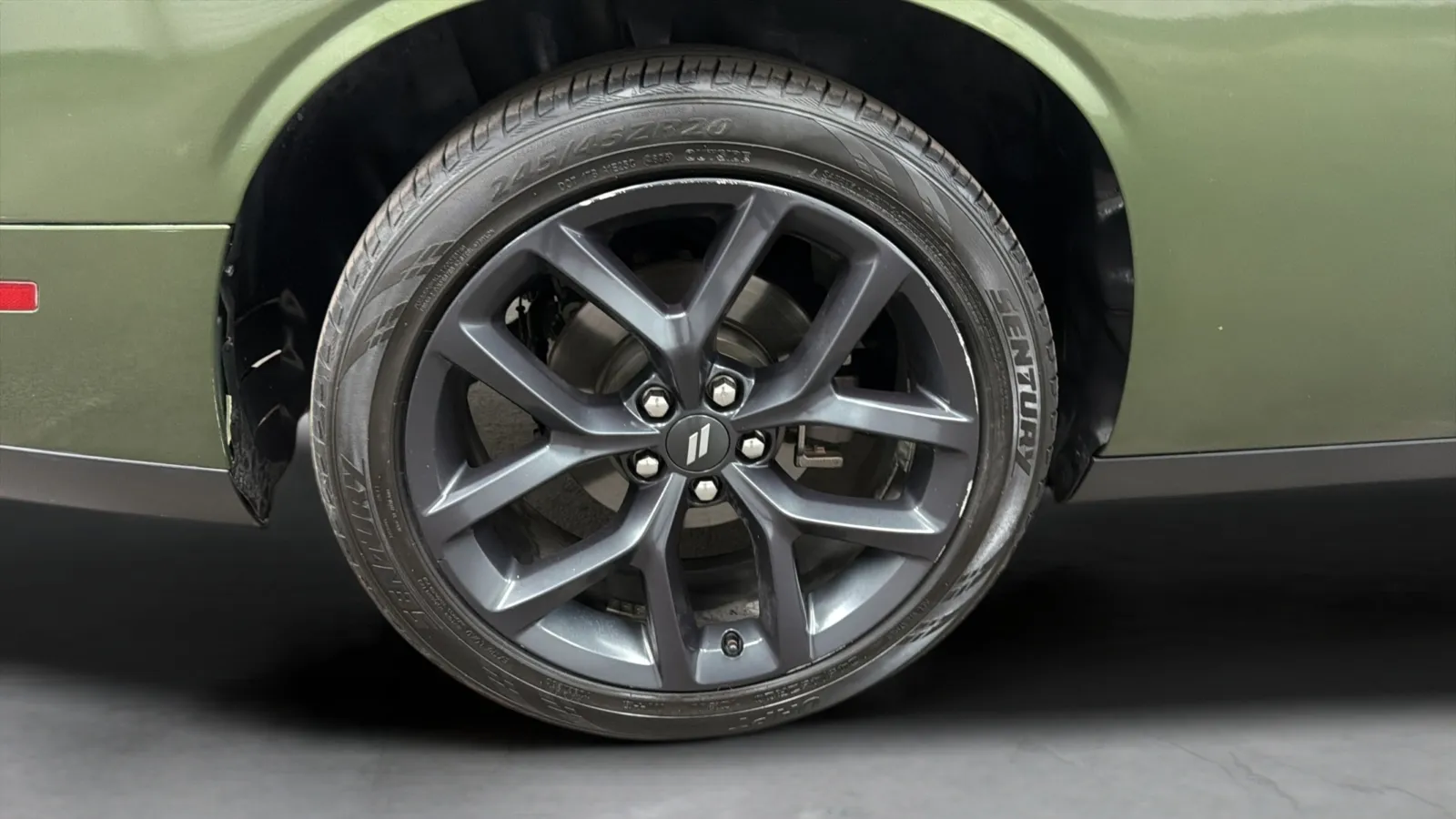 Dodge Challenger photo 26