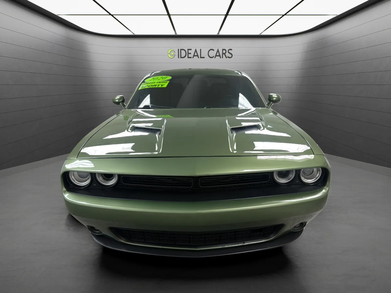 Dodge Challenger photo 2