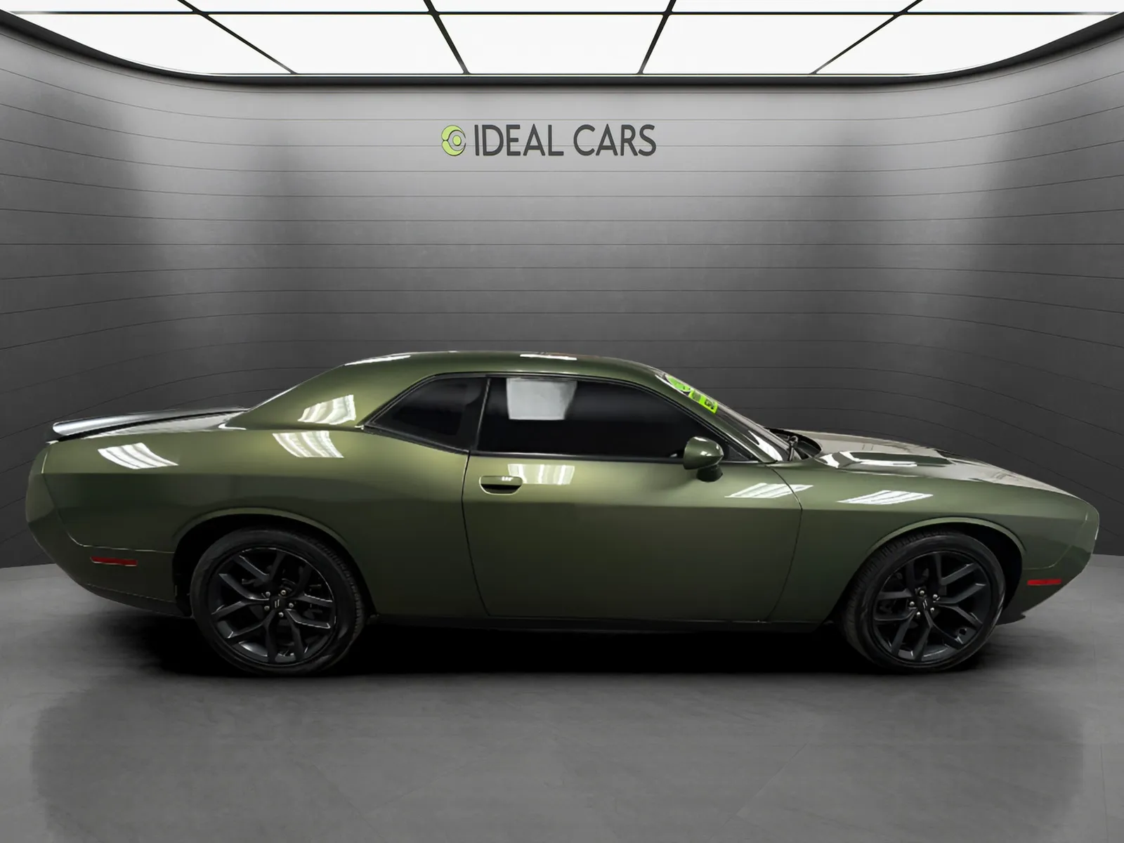 Dodge Challenger photo 4
