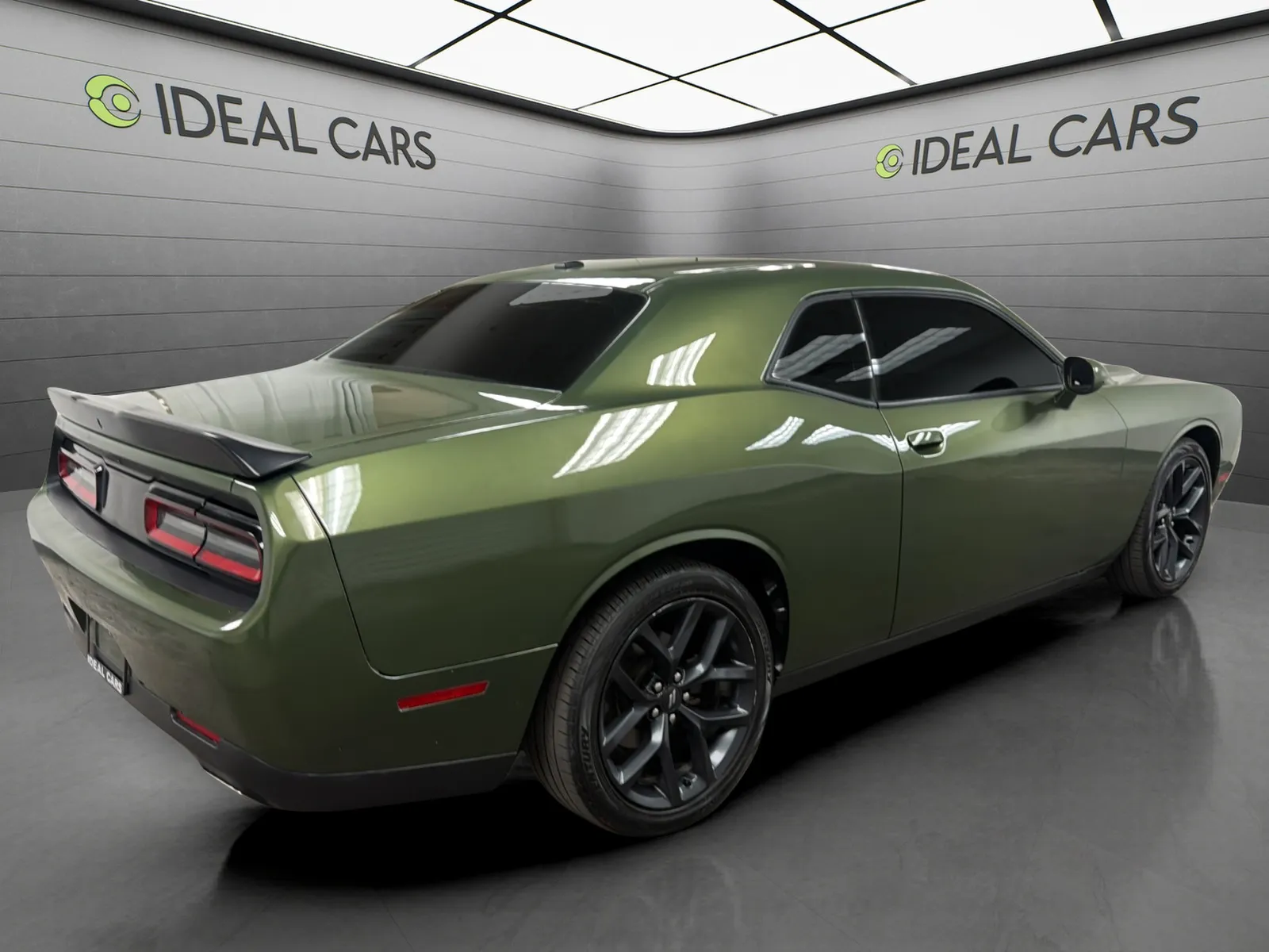 Dodge Challenger photo 5