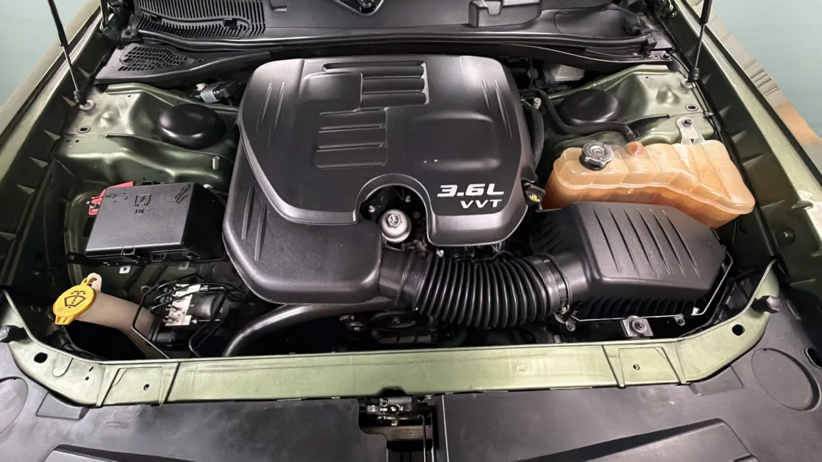 Dodge Challenger photo 23
