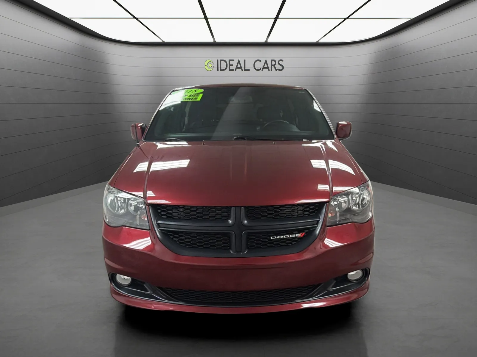 Dodge Grand Caravan photo 2