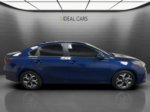 More photos of 2020 Kia Forte LXS at Ideal Cars - Broadway, AZ