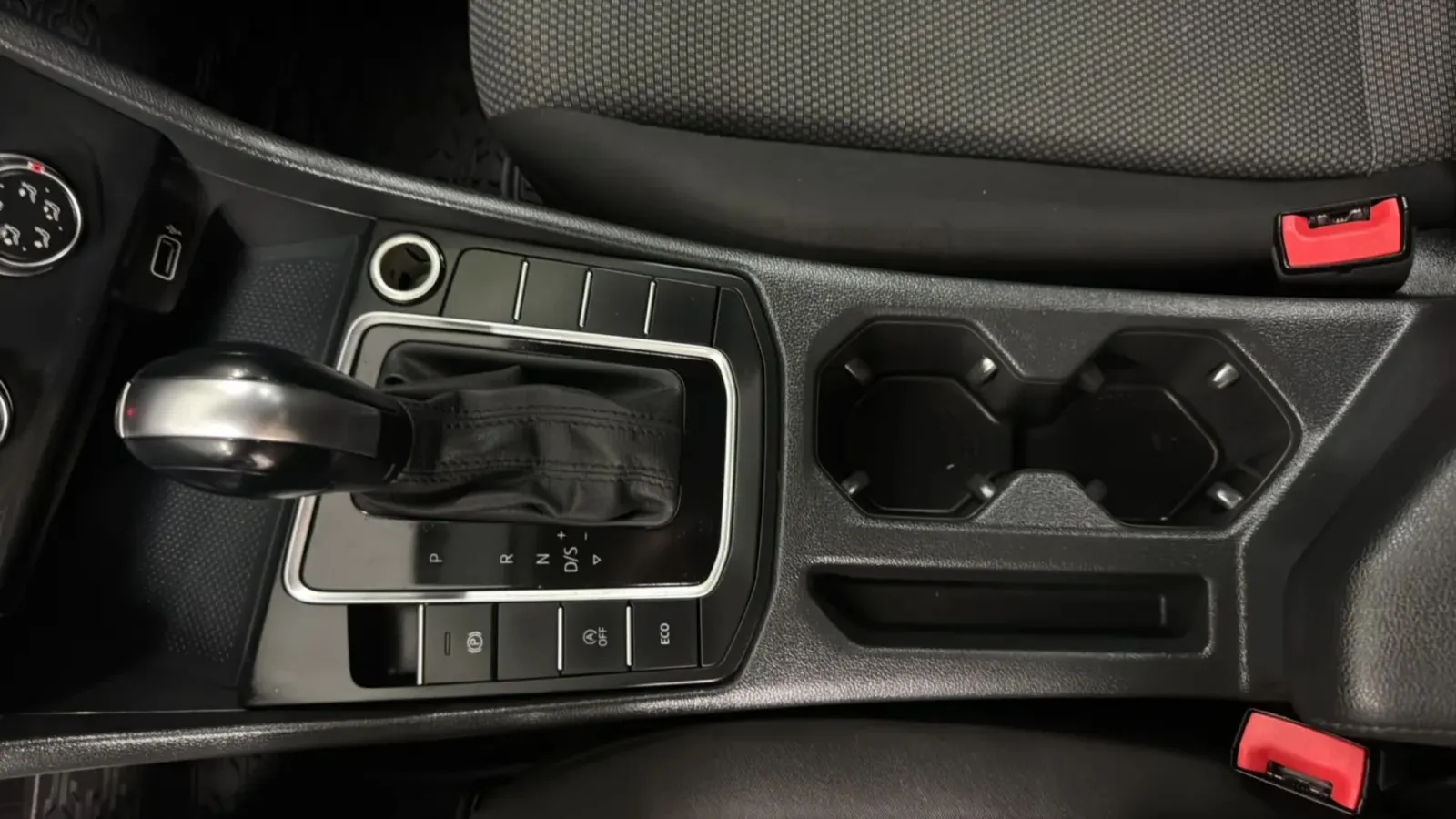 Volkswagen Jetta photo 12