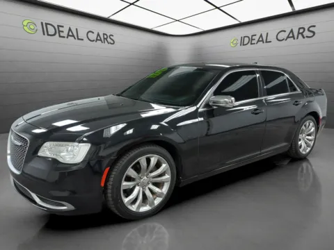 Black 2018 Chrysler 300 Touring for sale in Mesa, AZ