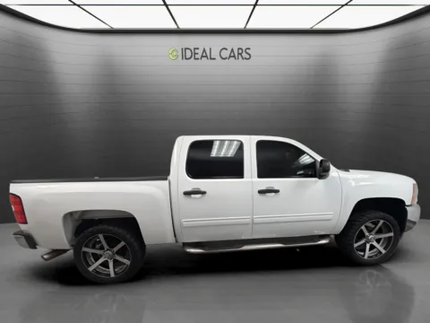 More photos of 2013 Chevrolet Silverado 1500 LT at Ideal Cars - Broadway, AZ