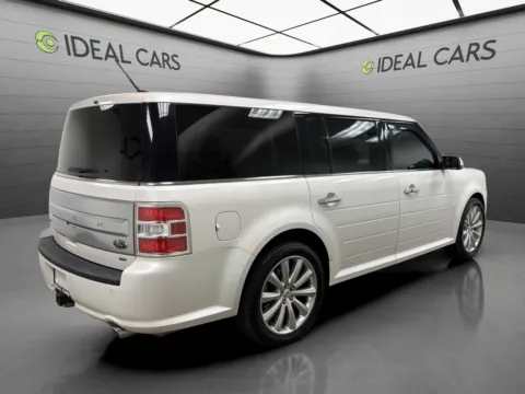 More photos of 2017 Ford Flex Limited at Ideal Cars - Broadway, AZ