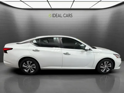 More photos of 2021 Nissan Altima 2.5 S at Ideal Cars - Broadway, AZ
