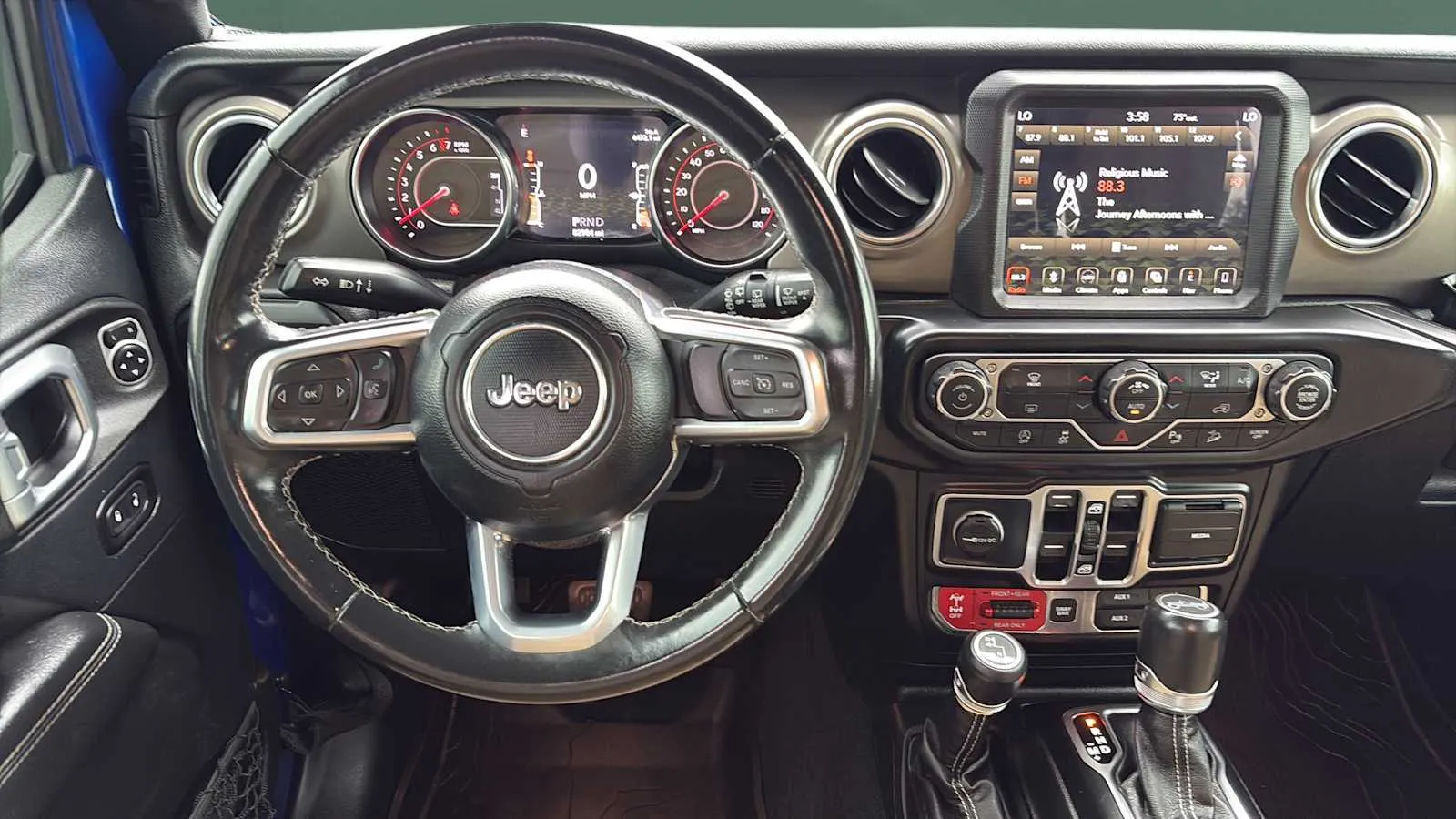 Jeep Wrangler photo 20