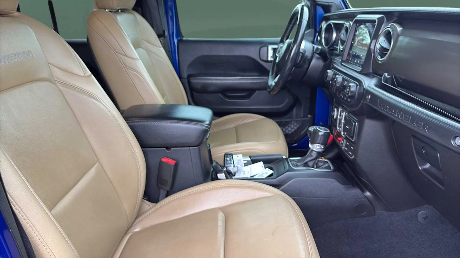 Jeep Wrangler photo 24