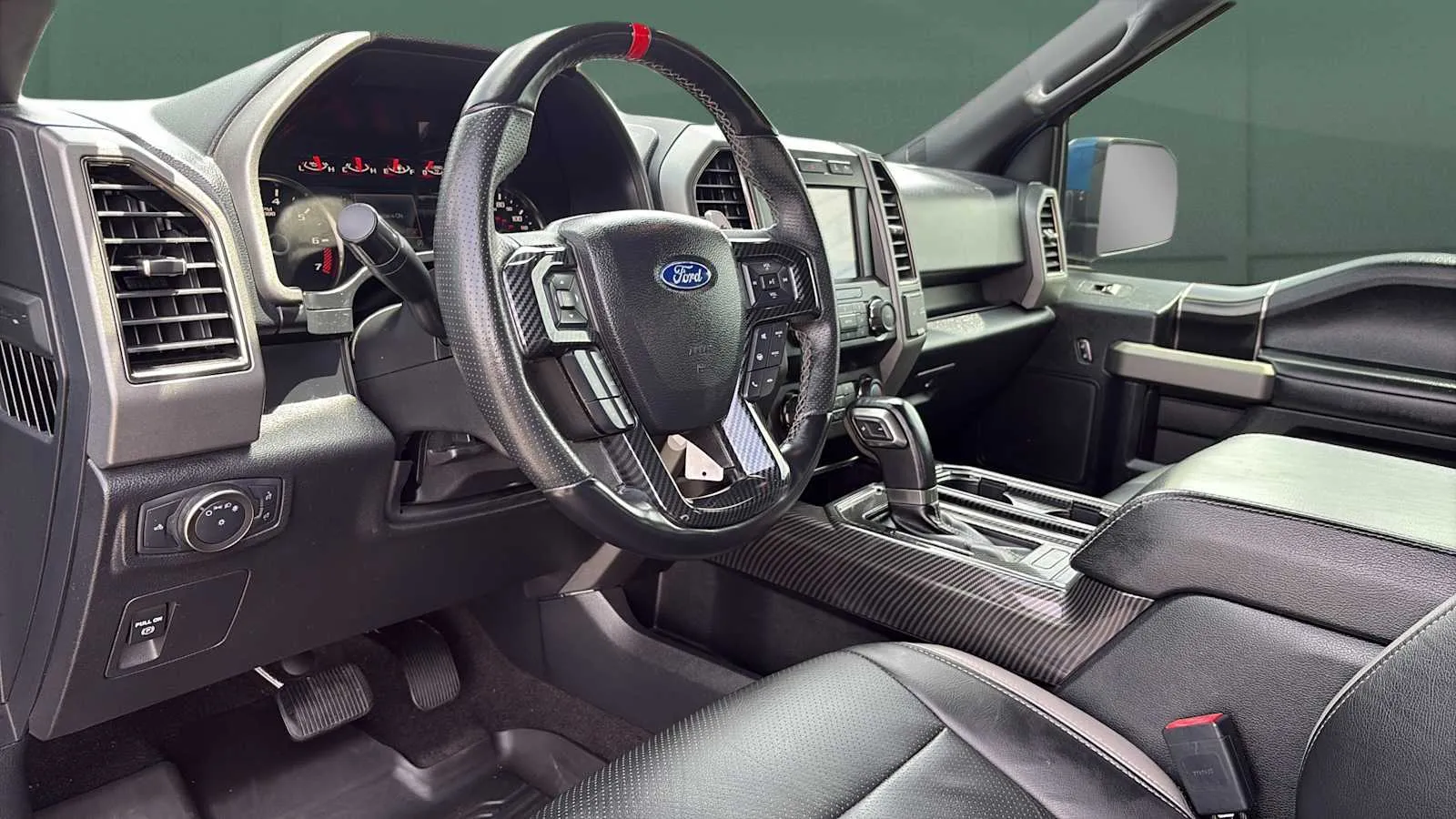 Ford F-150 photo 13