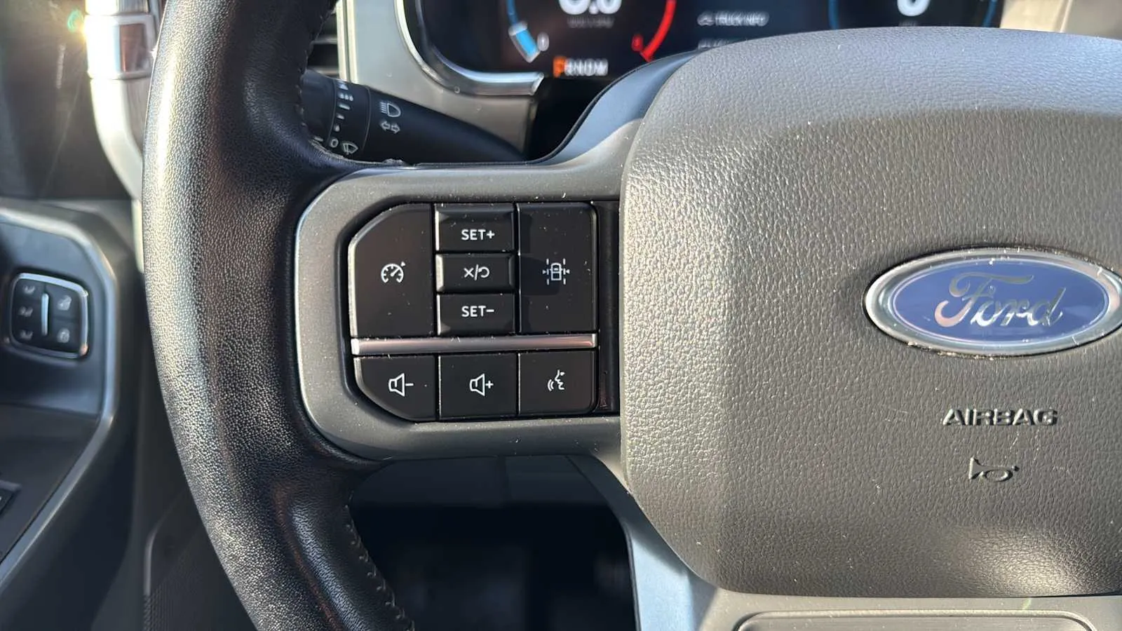 Ford F-150 photo 9