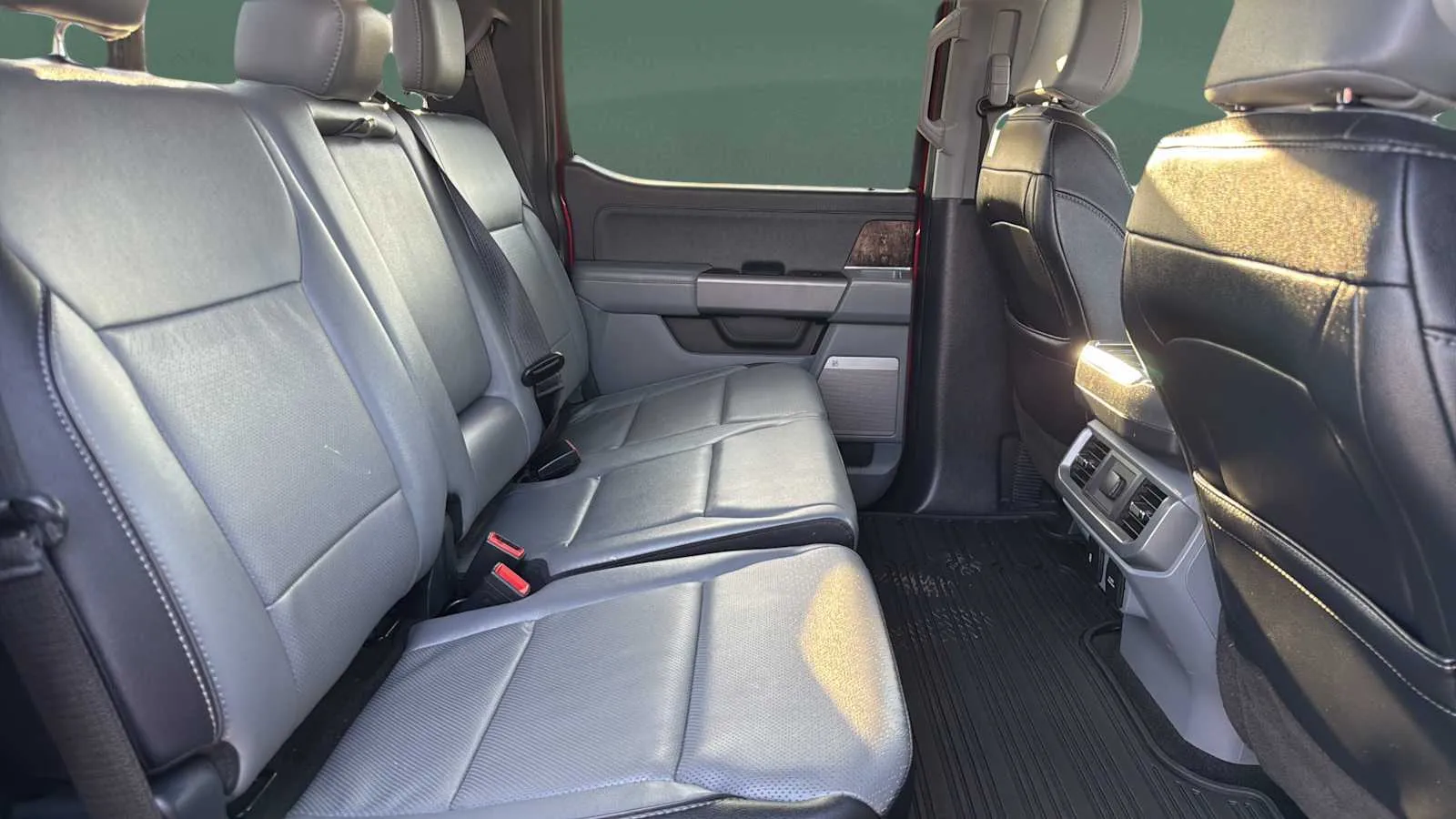 Ford F-150 photo 21