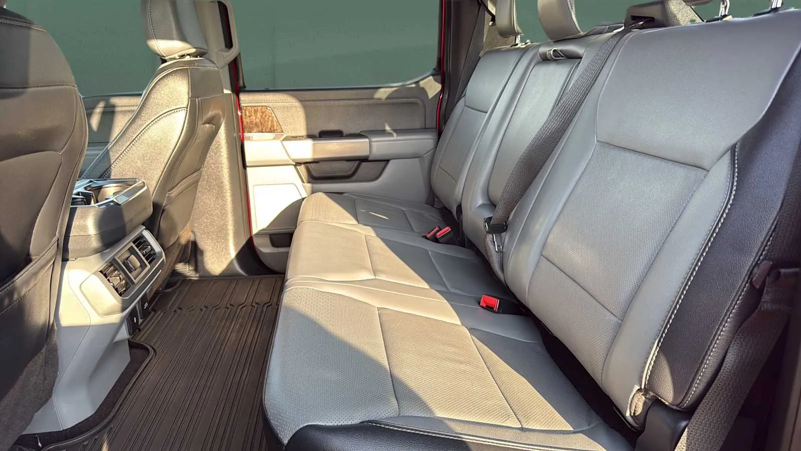 Ford F-150 photo 17