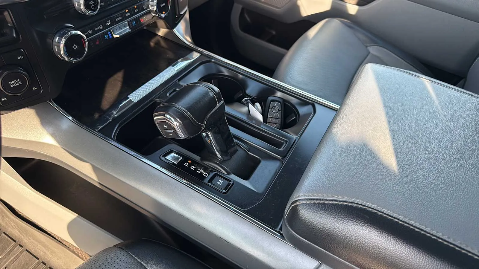Ford F-150 photo 14