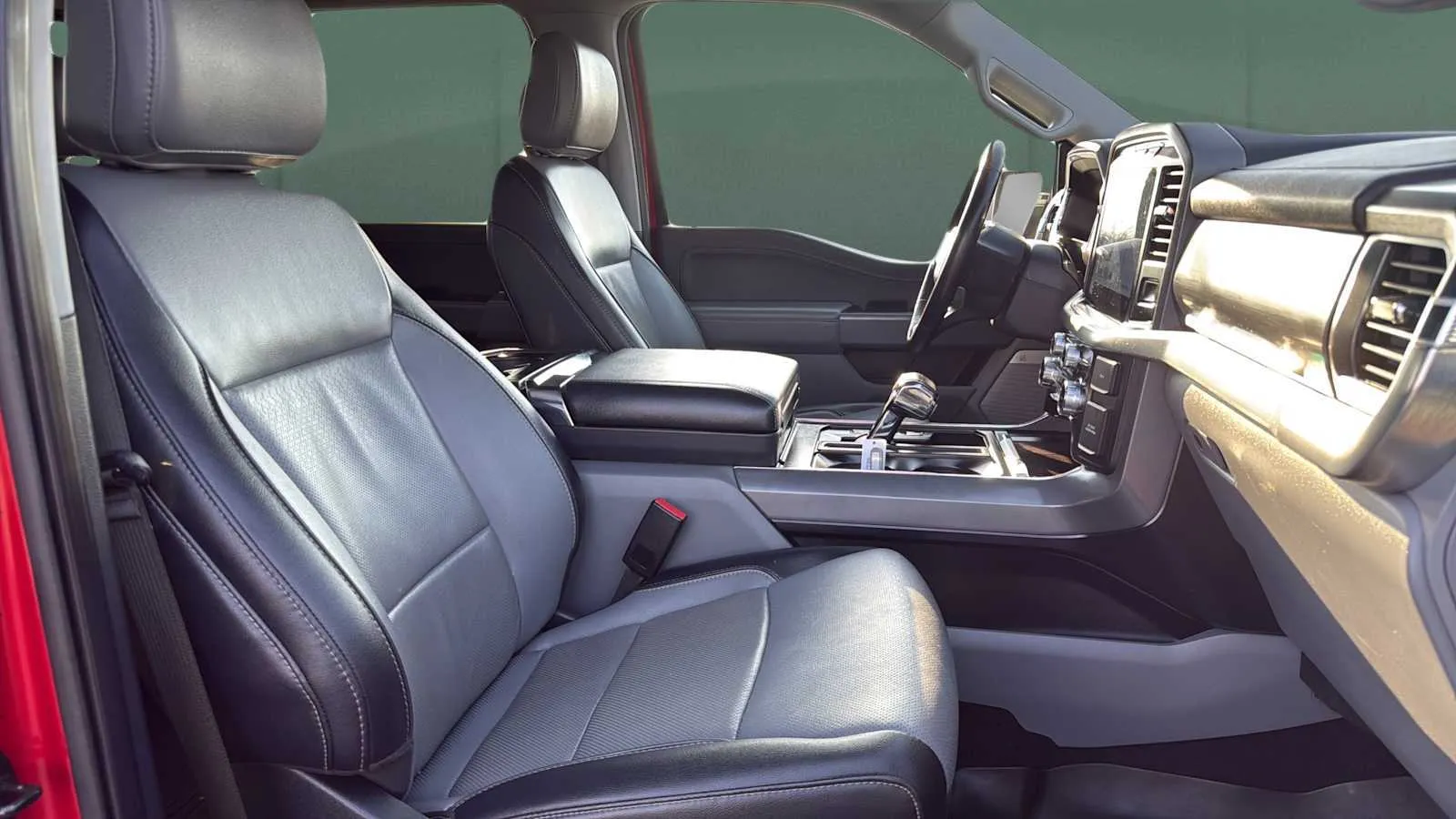 Ford F-150 photo 23