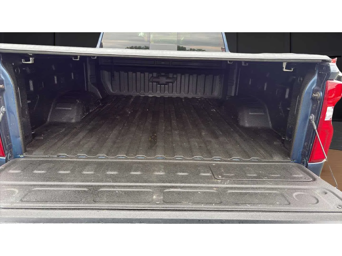 Chevrolet Silverado photo 20