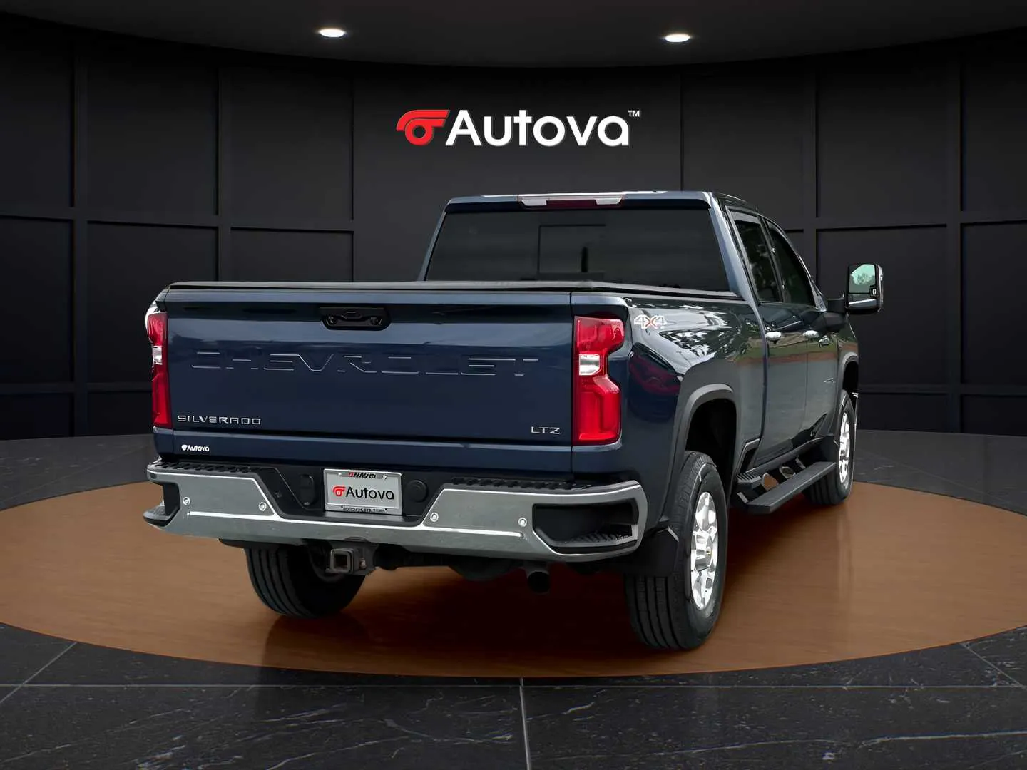 Chevrolet Silverado photo 5