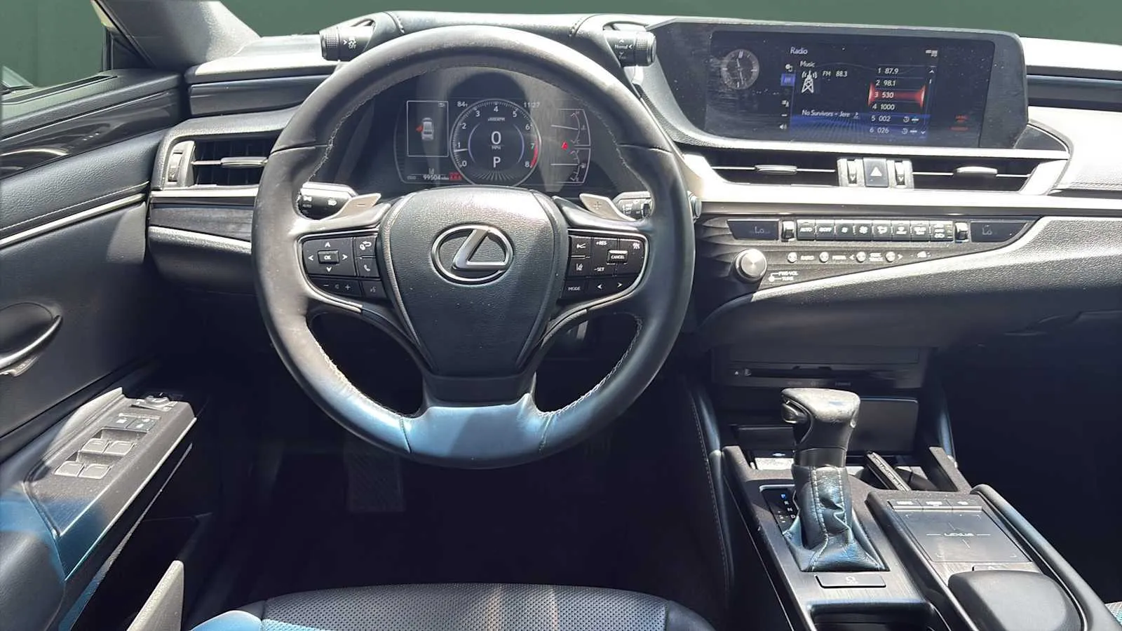 Lexus ES photo 25