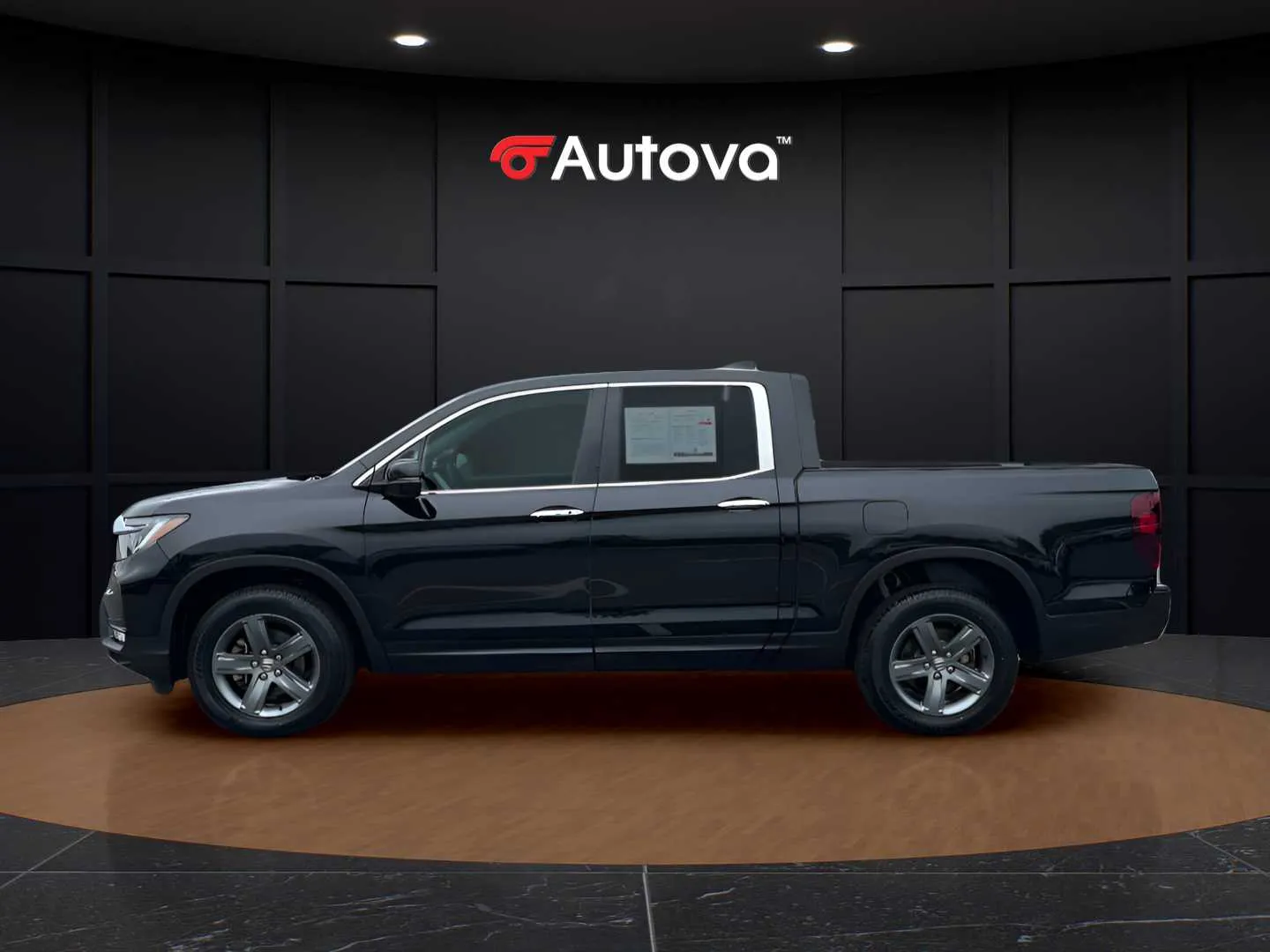 Honda Ridgeline photo 2