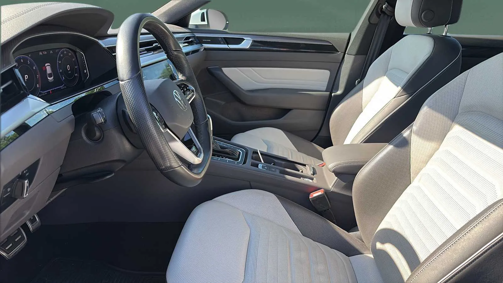 Volkswagen Arteon photo 16