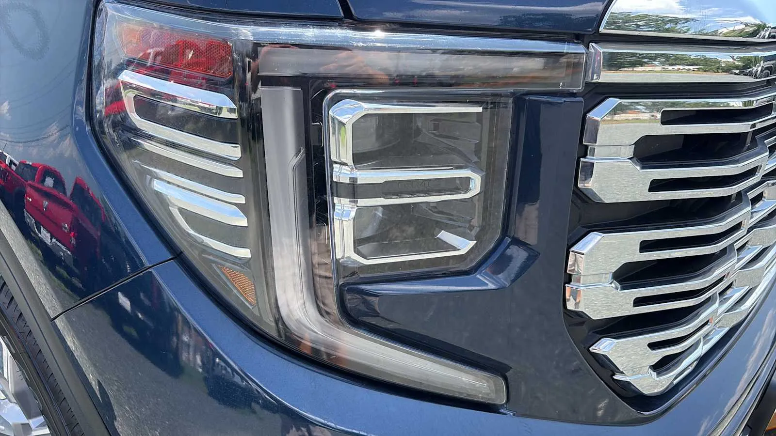 GMC Sierra photo 9