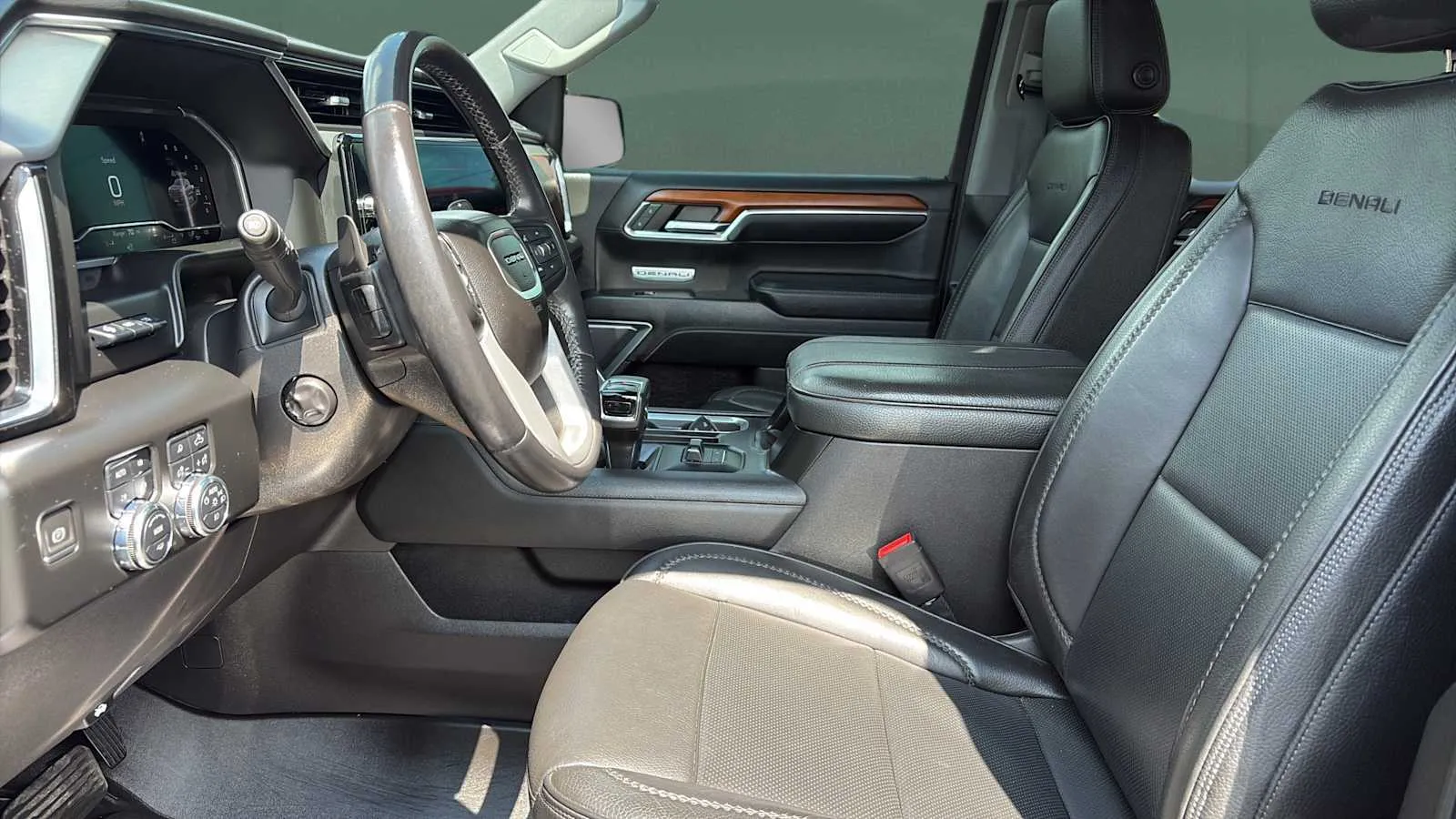 GMC Sierra photo 22