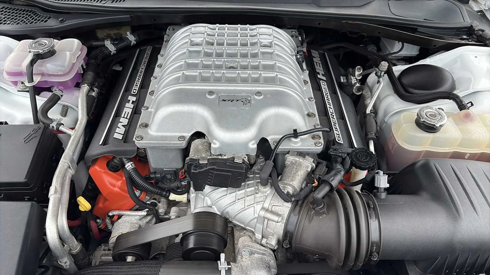 Dodge Challenger photo 30