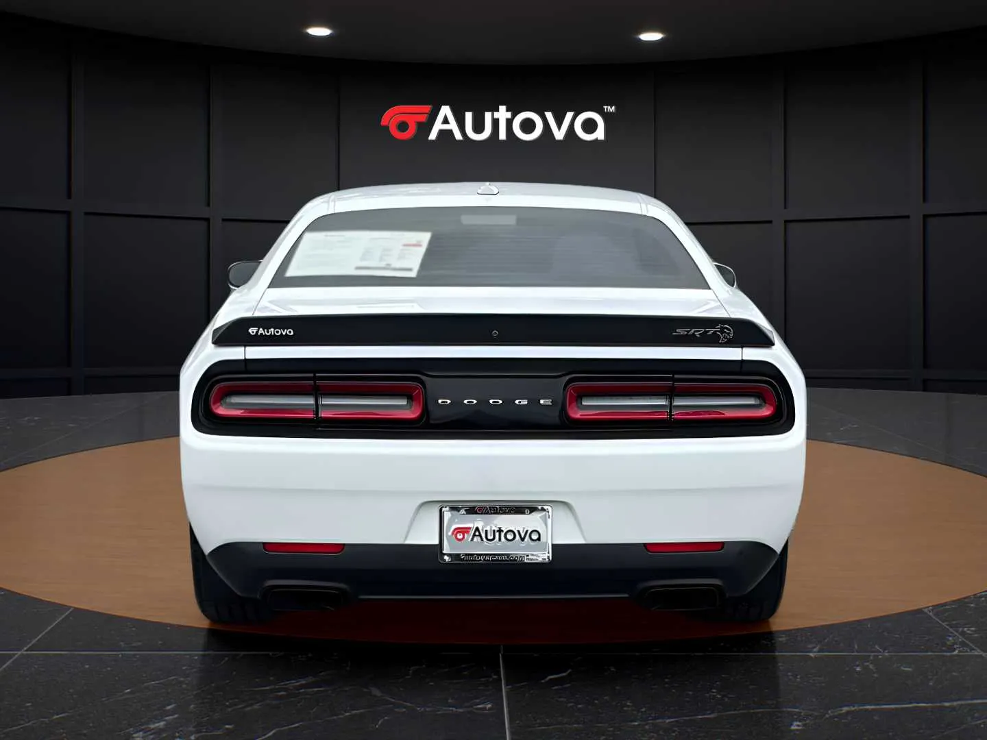 Dodge Challenger photo 4