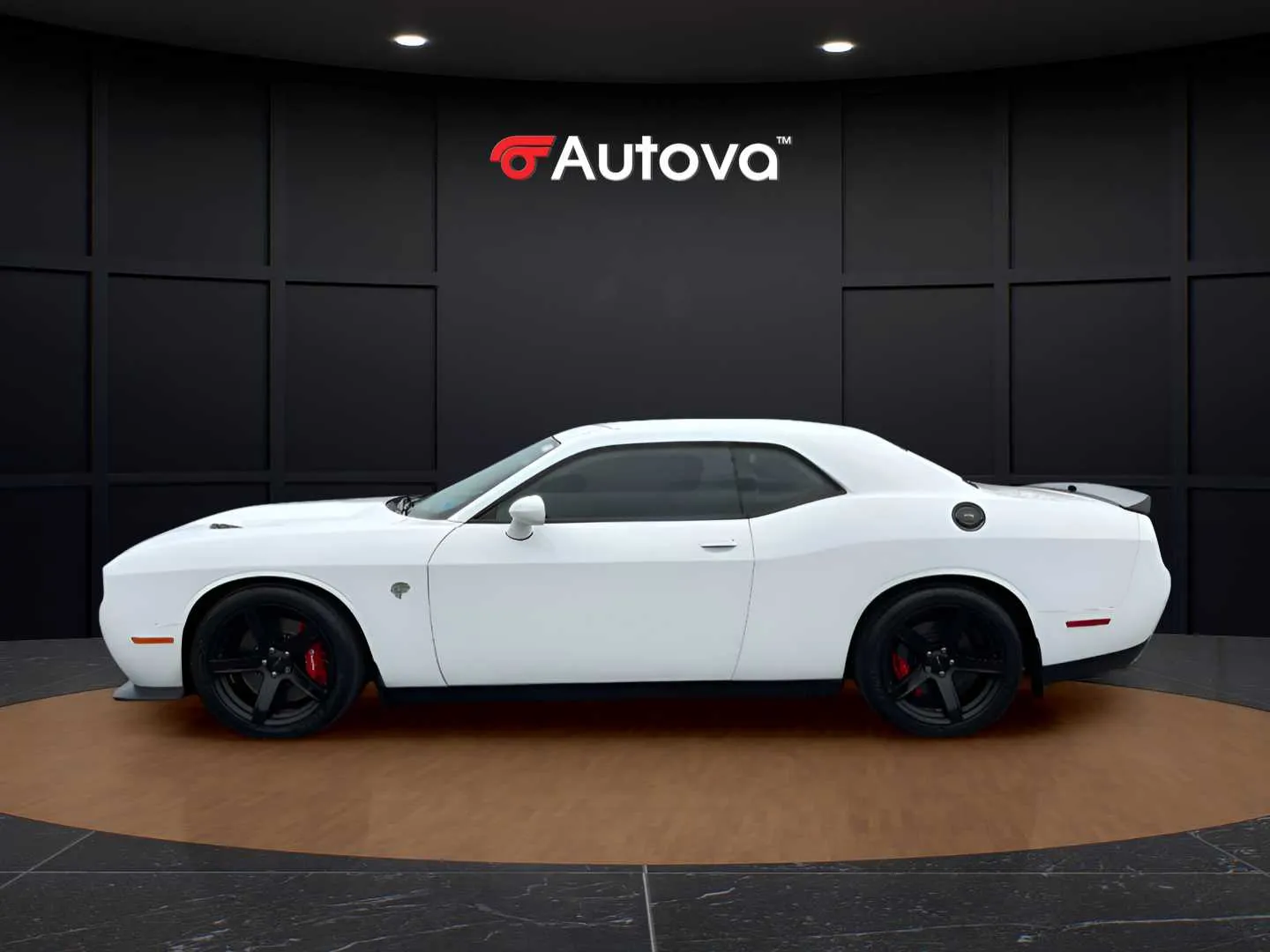 Dodge Challenger photo 2