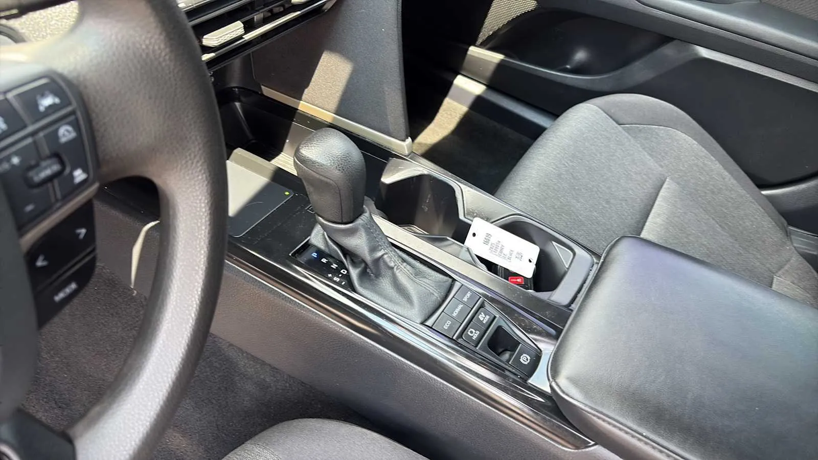 Toyota Camry photo 14