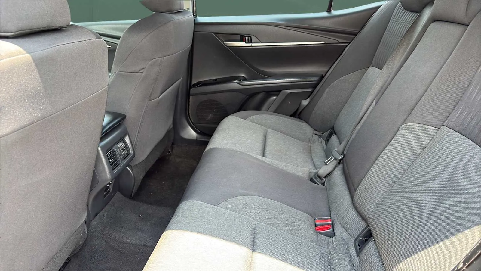 Toyota Camry photo 18