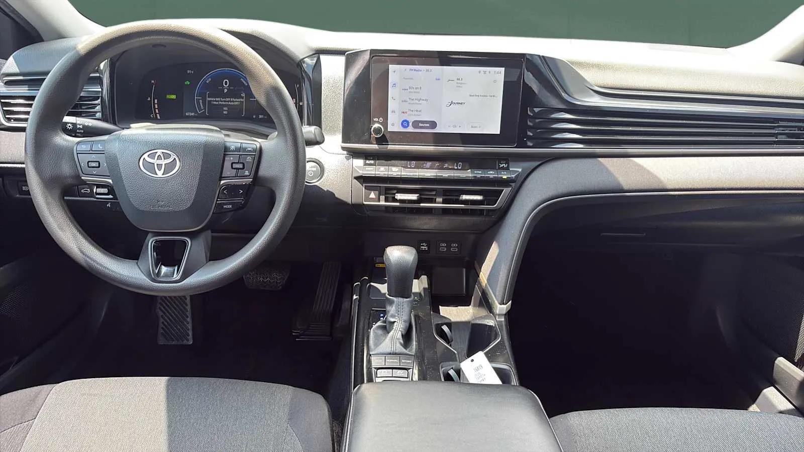 Toyota Camry photo 19