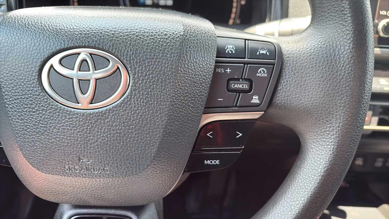 Toyota Camry photo 10