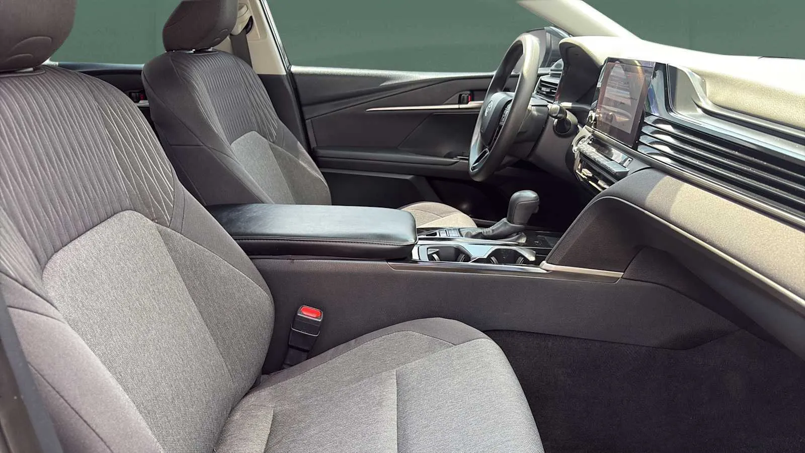 Toyota Camry photo 24