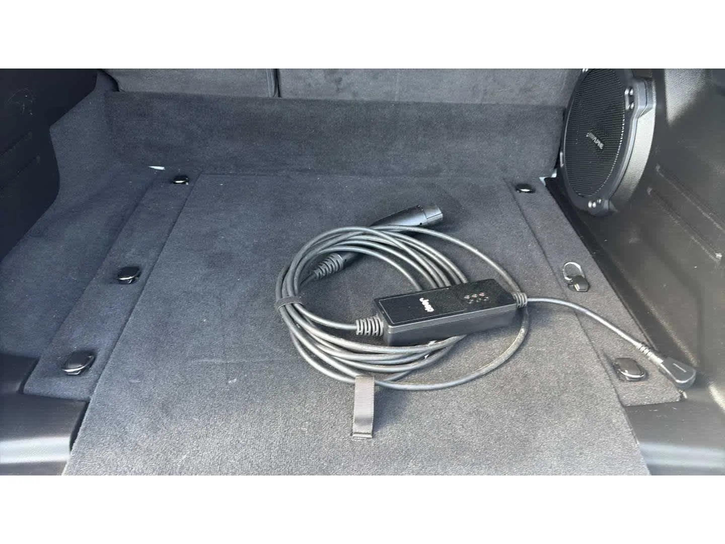 Jeep Wrangler photo 21