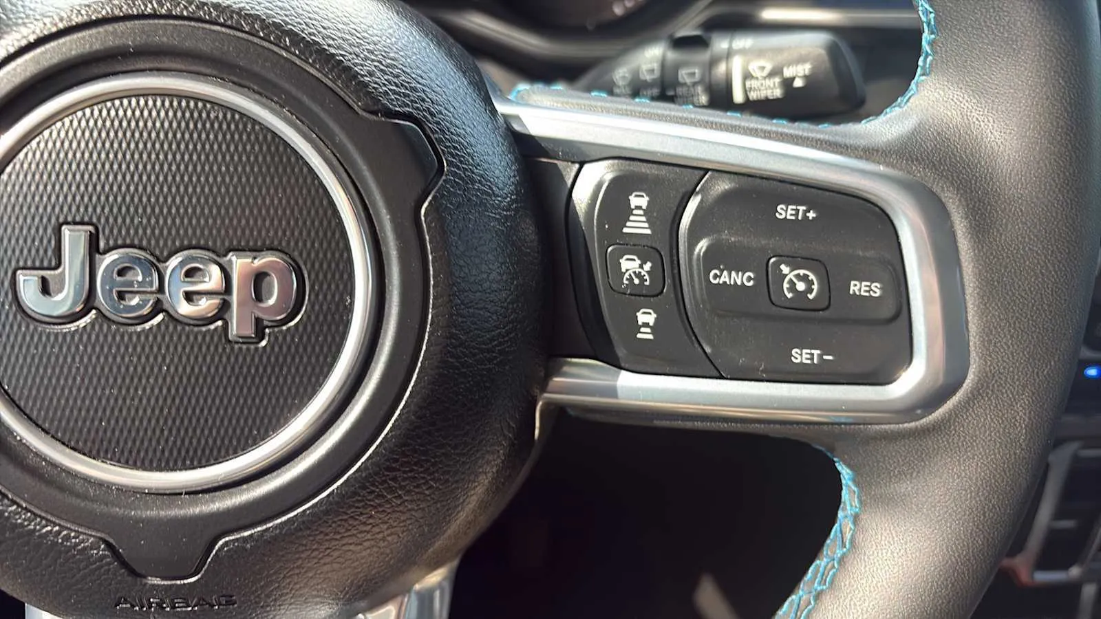 Jeep Wrangler photo 10