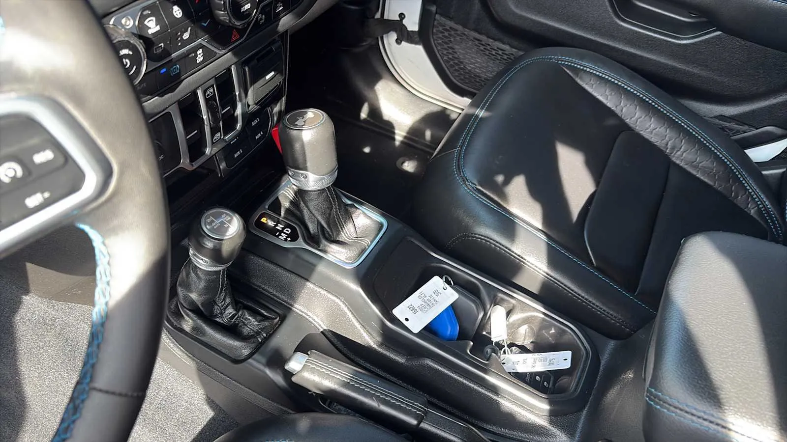 Jeep Wrangler photo 14