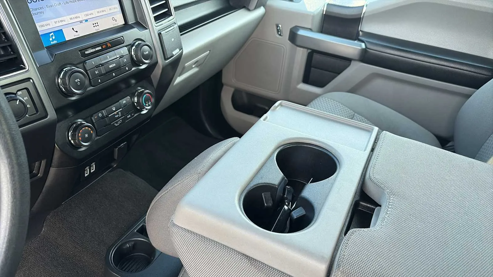 Ford F-150 photo 14