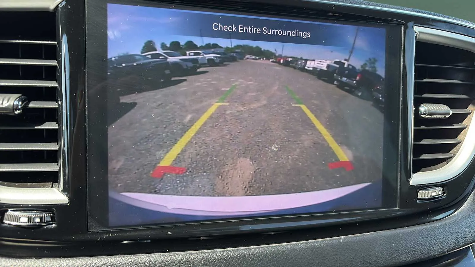 Chrysler Pacifica photo 12