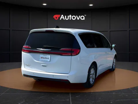 More photos of 2023 Chrysler Pacifica Touring L at Autova - Forest, VA