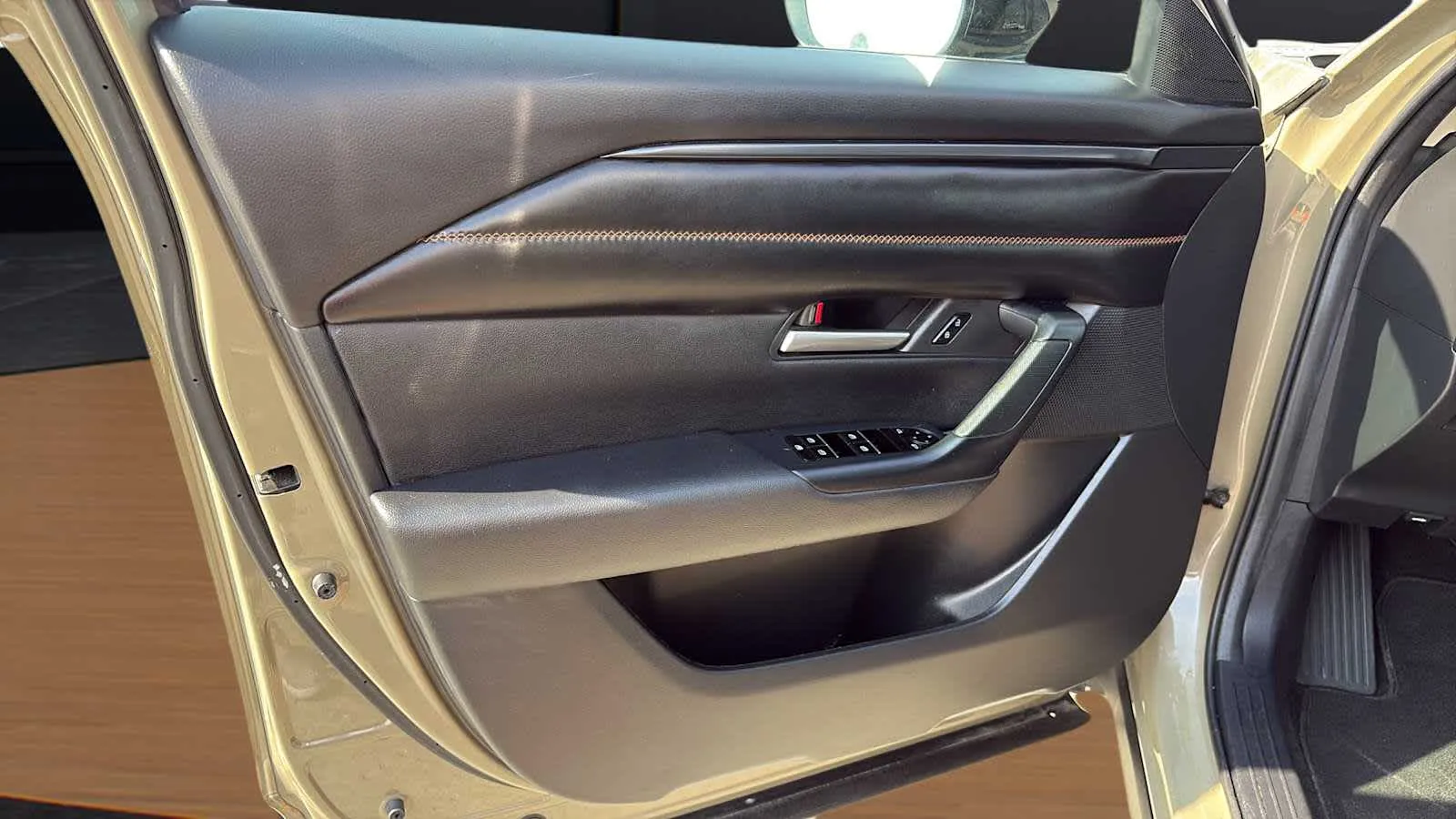 Mazda CX-50 photo 19
