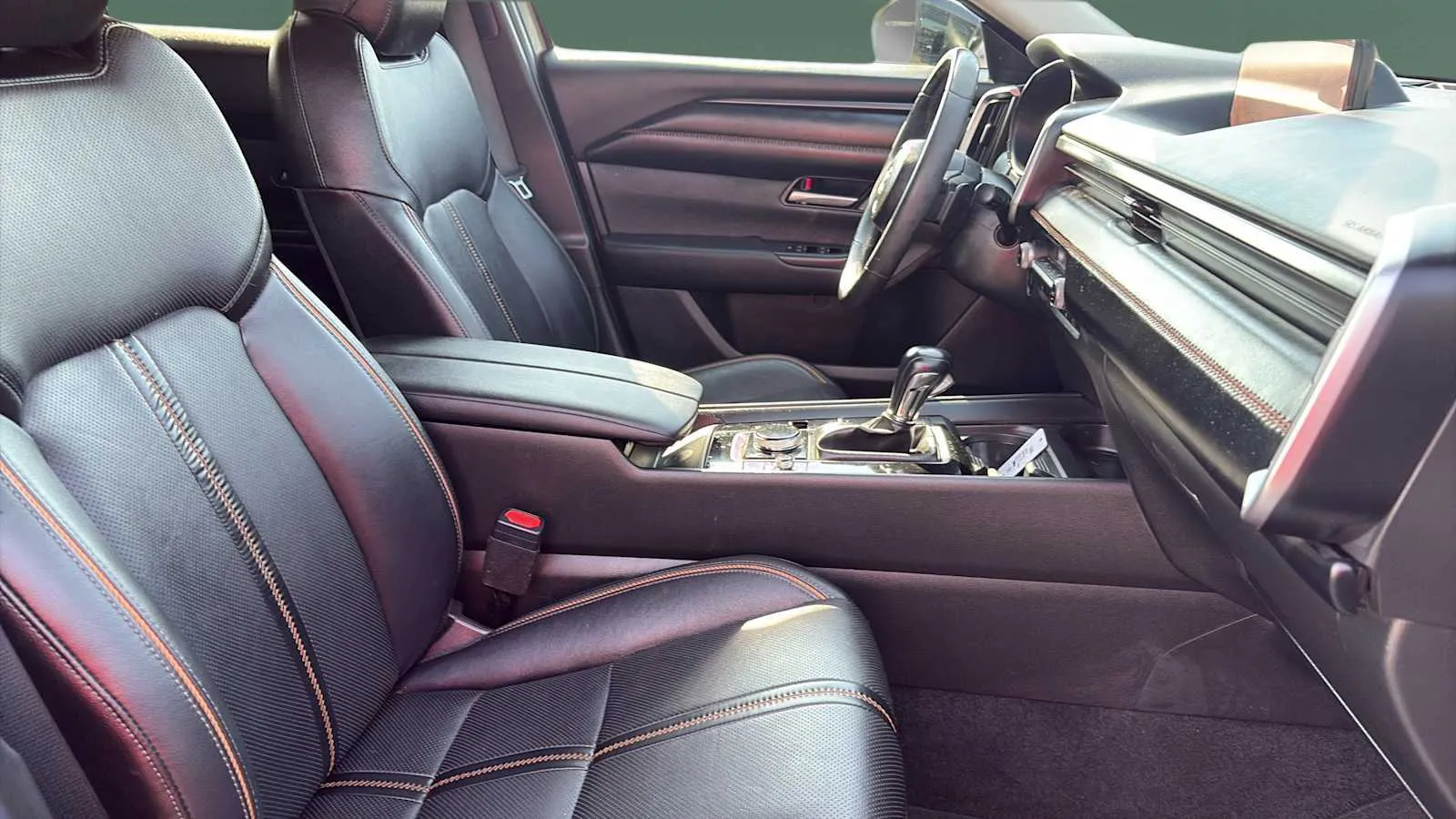 Mazda CX-50 photo 10