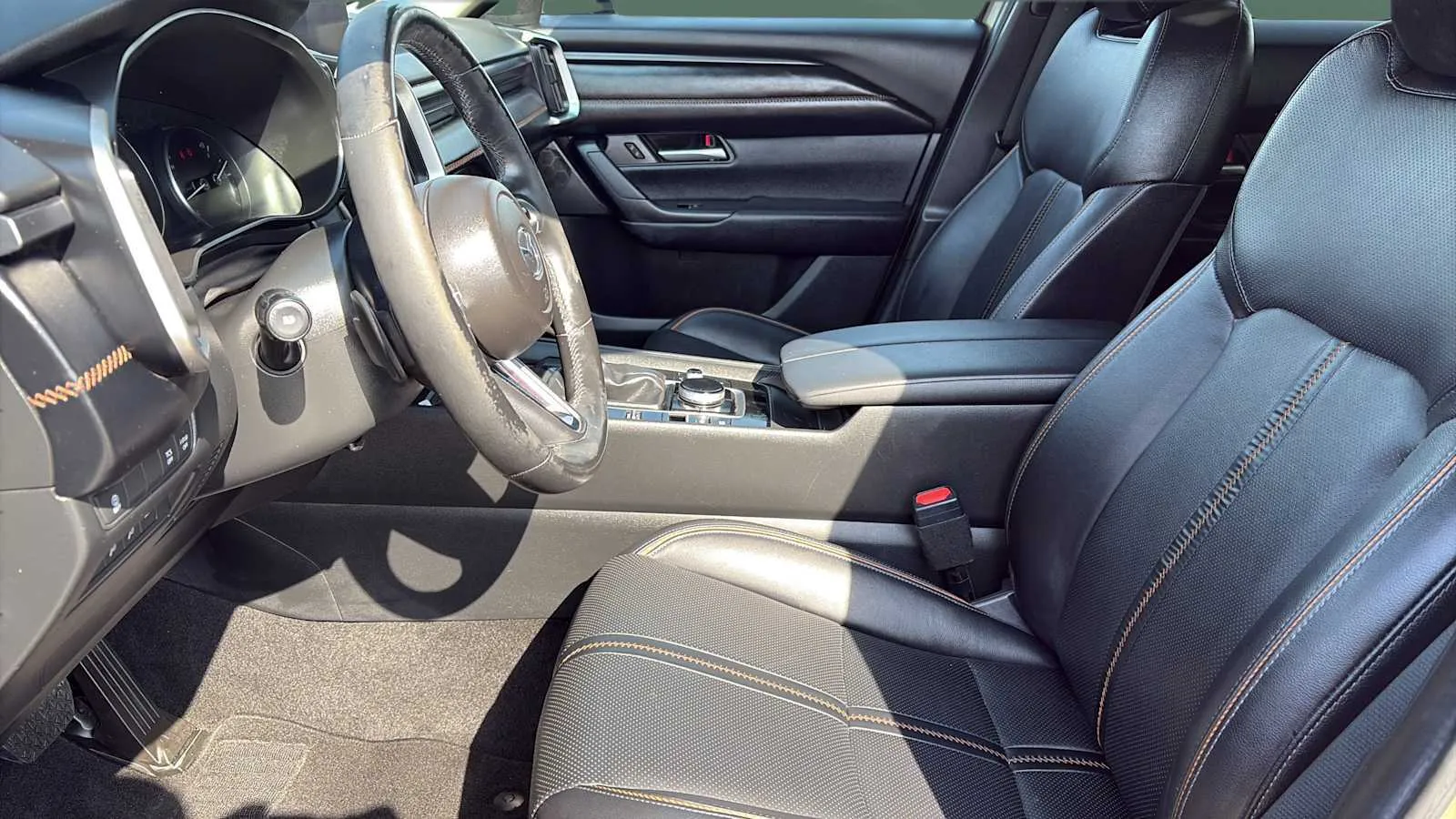 Mazda CX-50 photo 18