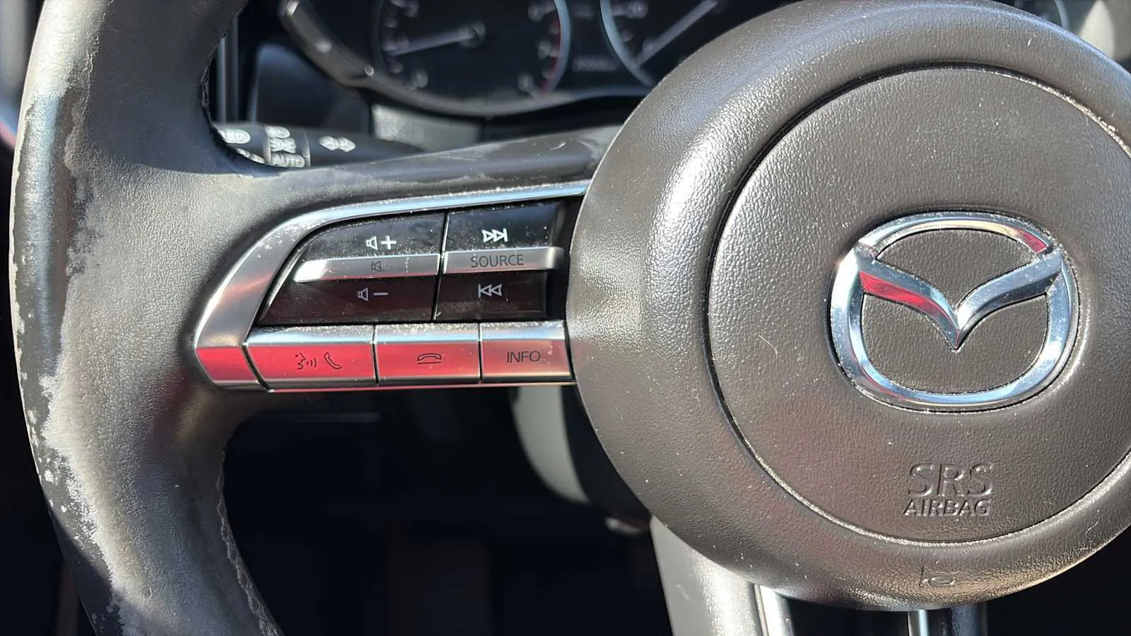 Mazda CX-50 photo 26