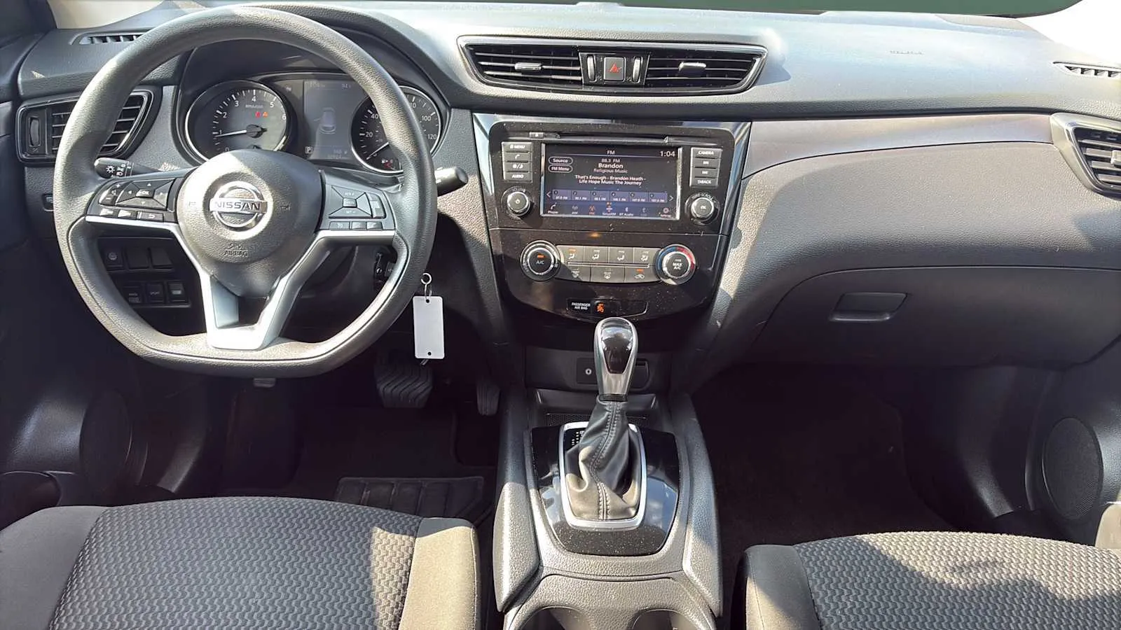 Nissan Rogue Sport photo 19