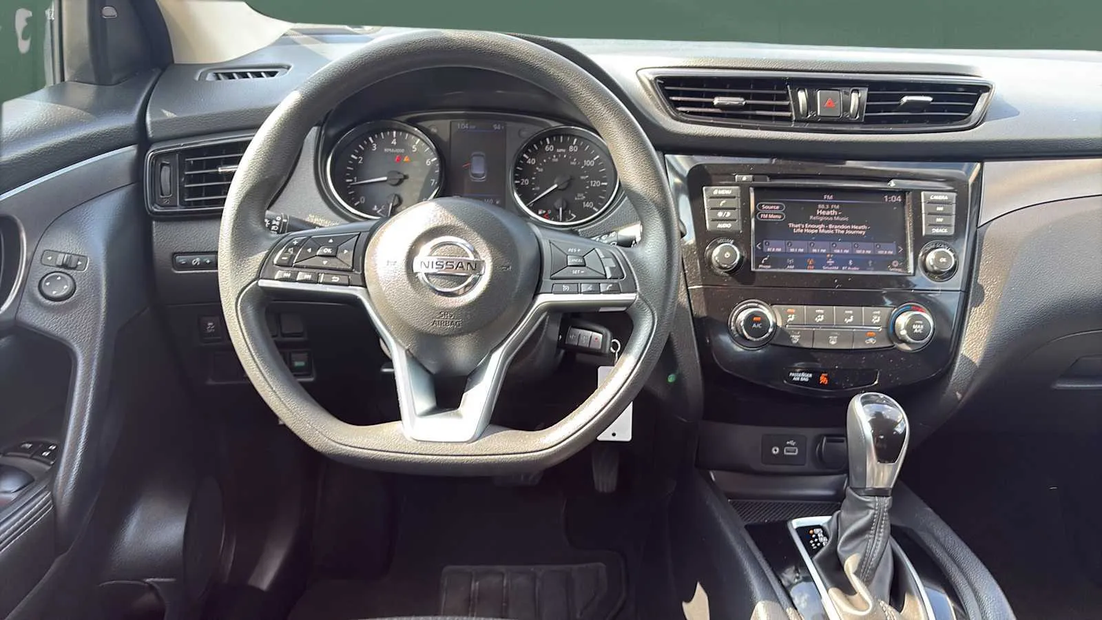 Nissan Rogue Sport photo 20