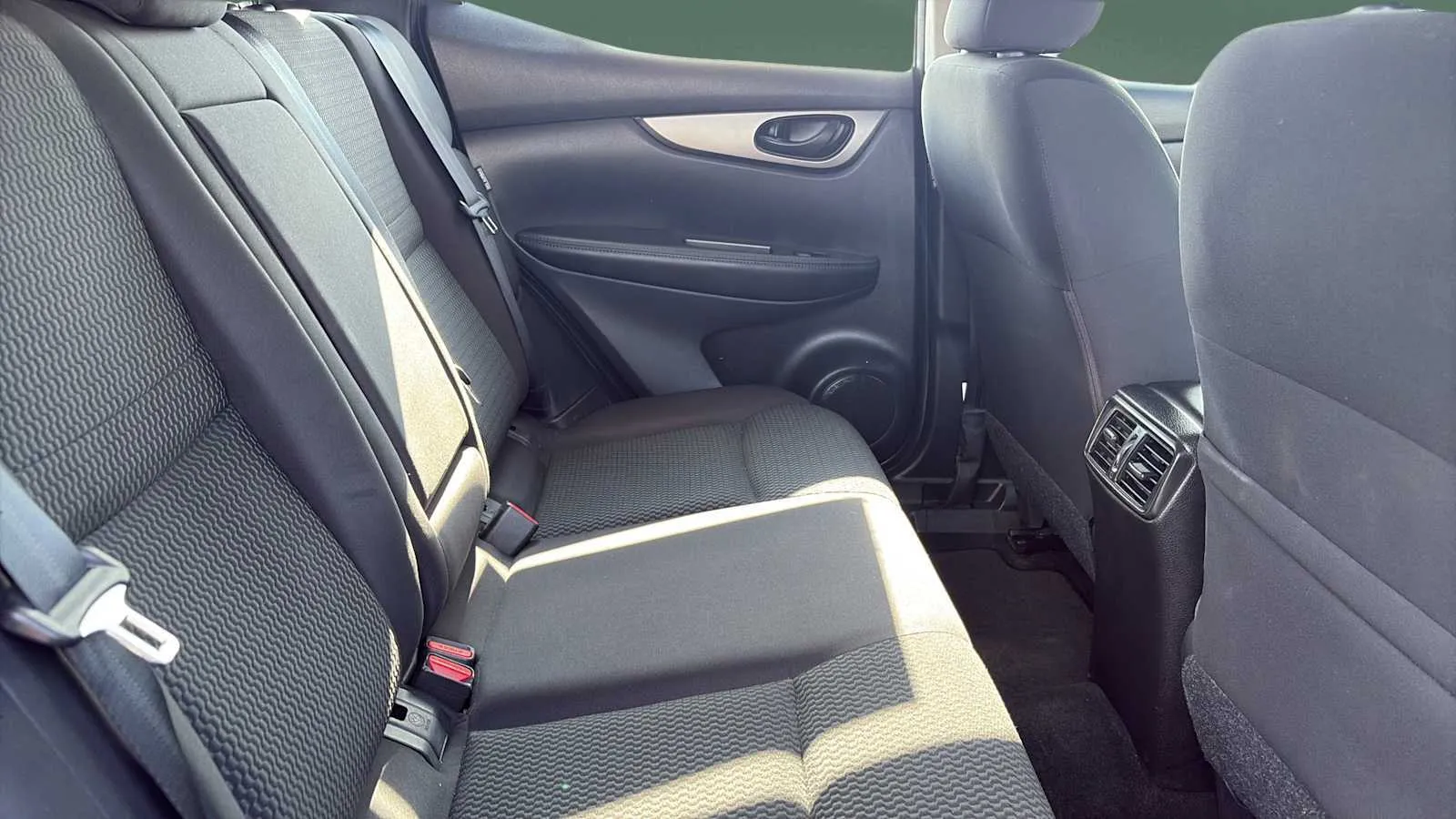 Nissan Rogue Sport photo 22