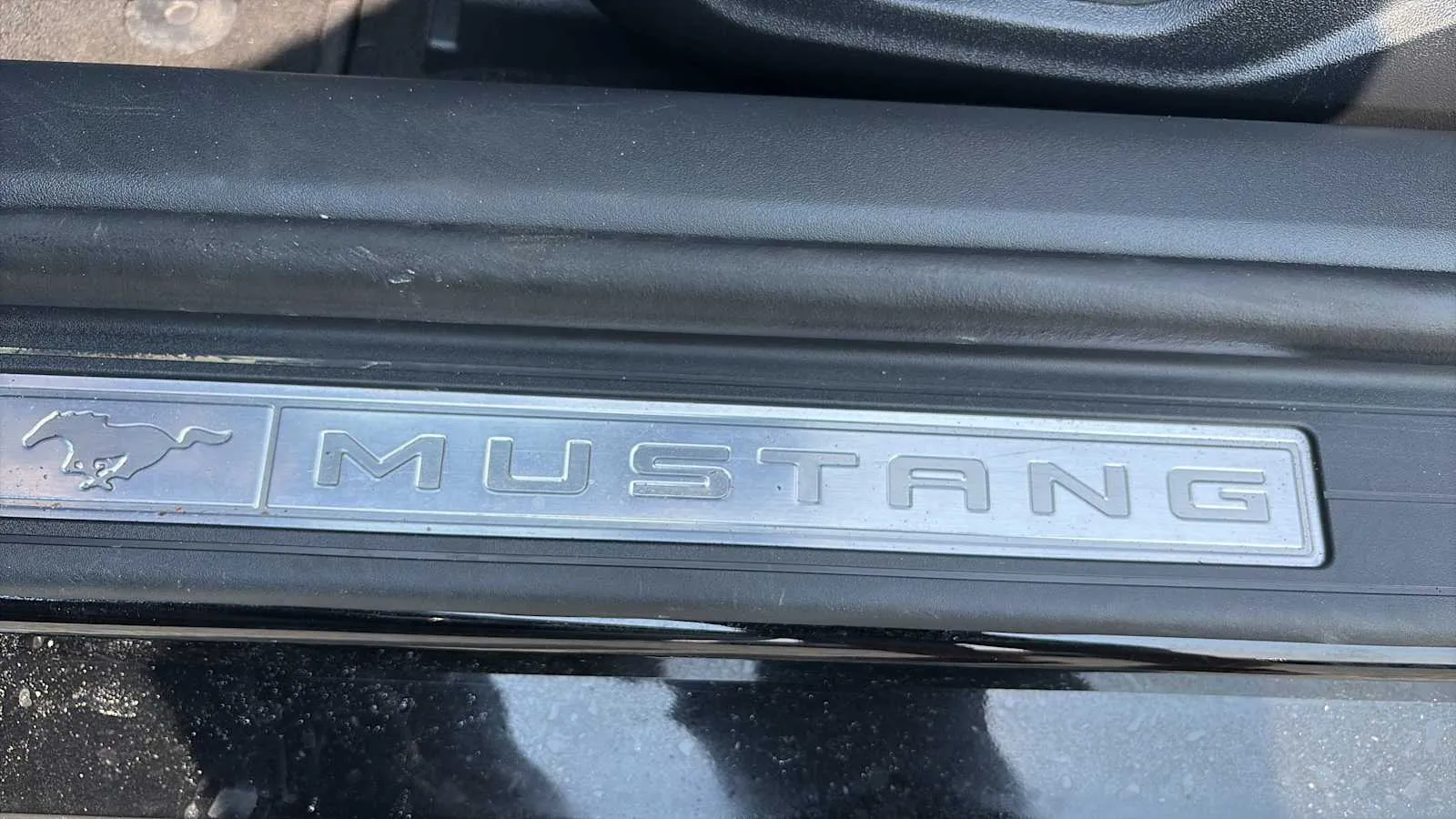 Ford Mustang photo 30